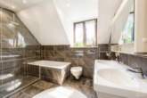 Badezimmer (1 OG.)