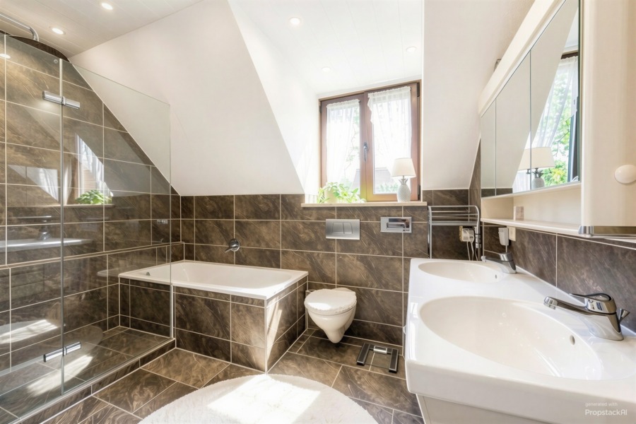 Badezimmer (1 OG.)