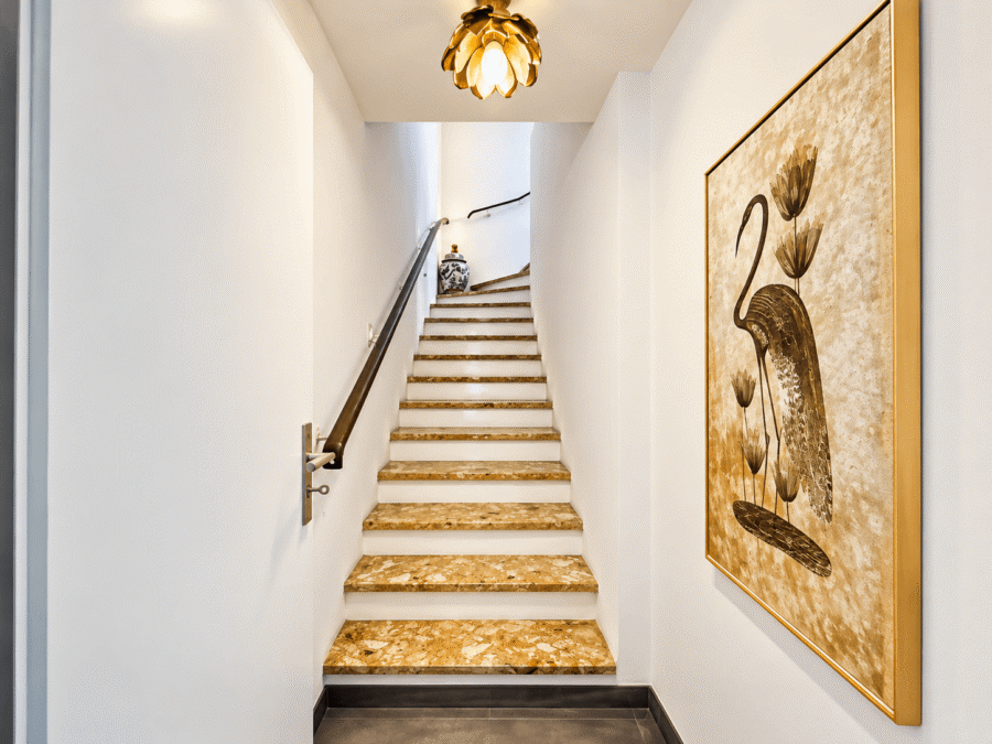 Treppe ins Souterrain