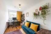 Schlafzimmer/ Kinderzimmer/ Büro